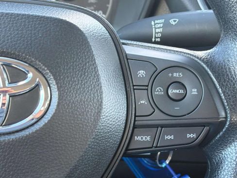 Certified 2025 Toyota Corolla LE image 11