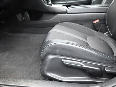 Used 2021 Honda Civic Sport image 14