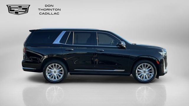 Used 2023 Cadillac Escalade Premium Luxury w/ Performance Package AWD/4WD image 6