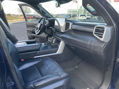 Certified 2025 Toyota Sequoia Platinum image 19