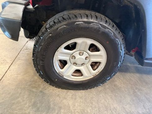 Used 2008 Jeep Wrangler X AWD/4WD image 31