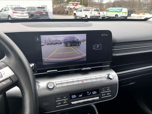 Used 2025 Hyundai Kona SEL image 19
