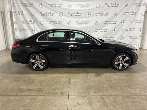 Used 2025 Mercedes-Benz C 300 4MATIC Sedan image 3
