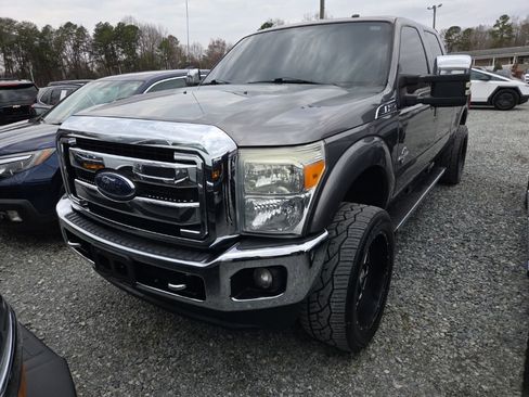 Used 2013 Ford F250 Lariat w/ Lariat Ultimate Pkg image 1