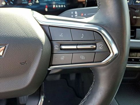 Used 2025 Chevrolet Equinox LT w/ Safety and Technology Package FWD image 18