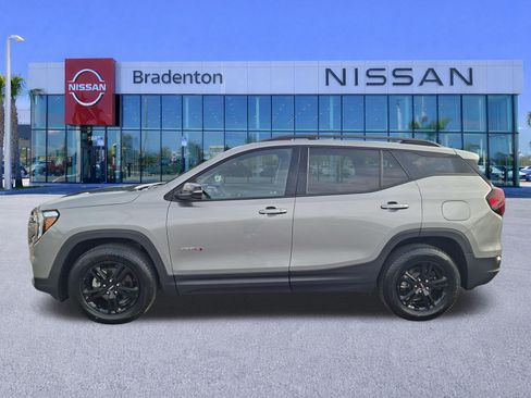 Used 2023 GMC Terrain AT4 AWD/4WD image 8