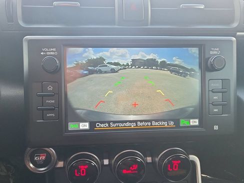 Used 2025 Toyota GR86 Premium w/ ALL Weather Mat Package (TMS) RWD image 20
