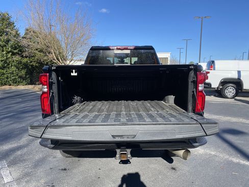 Used 2023 Chevrolet Silverado 2500 High Country w/ Z71 Off-Road Package image 12