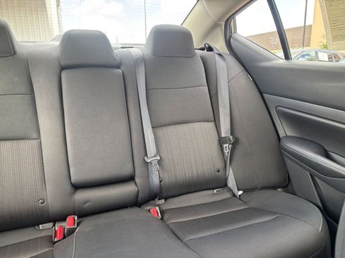 Used 2025 Nissan Altima 2.5 SV image 37