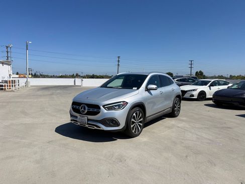 Used 2021 Mercedes-Benz GLA 250 image 1