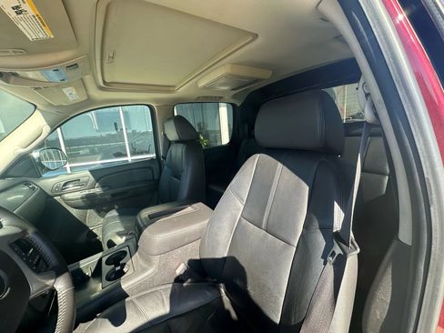 Used 2008 Chevrolet Avalanche LT image 10