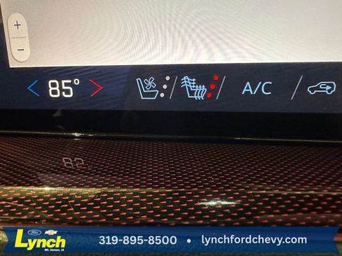 Used 2024 Chevrolet Traverse RS w/ LPO, Floor Liner Package AWD/4WD image 15