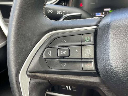 Used 2022 Jeep Grand Cherokee Limited 4xe image 22