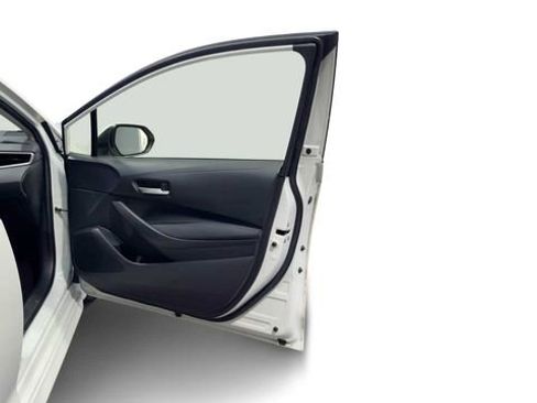 Used 2021 Toyota Corolla LE FWD image 9