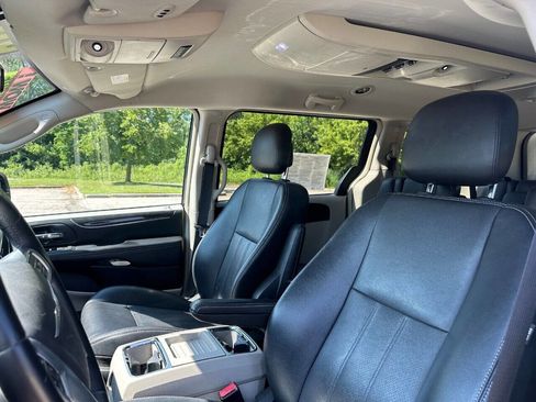 Used 2012 Chrysler Town & Country Touring w/ Entertainment Group #1 image 12