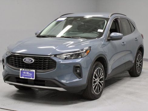 Certified 2023 Ford Escape SE FWD image 8