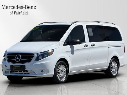 Used 2023 Mercedes-Benz Metris Passenger image 1