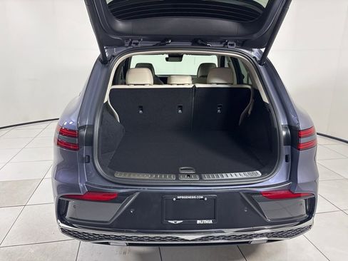 New 2026 Genesis GV70 2.5T Select AWD/4WD image 30