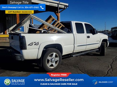 Used 2004 GMC Sierra 2500 SLT AWD/4WD image 4