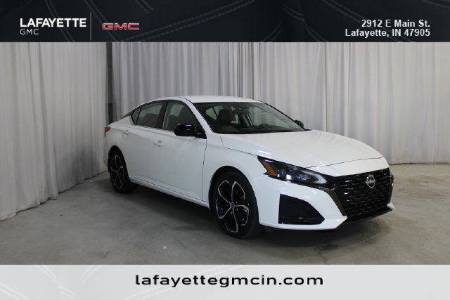 Used 2023 Nissan Altima 2.5 SR AWD/4WD image 1