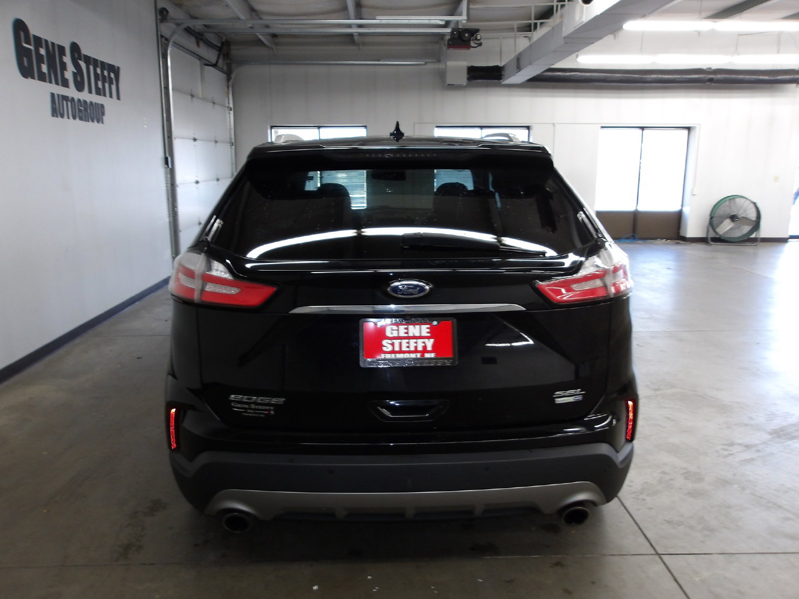 Used 2019 Ford Edge SEL w/ Equipment Group 201A AWD/4WD image 7