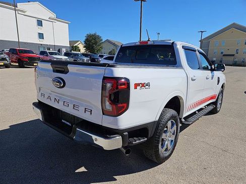 Used 2025 Ford Ranger Lariat w/ FX4 Off-Road Package image 5