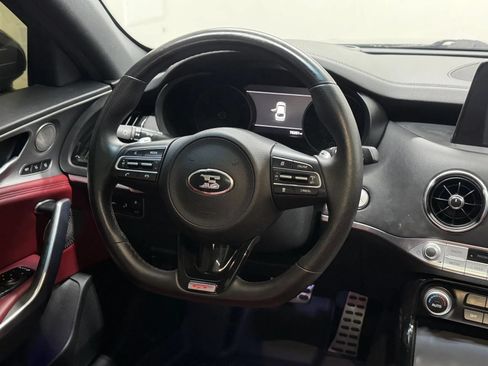 Used 2018 Kia Stinger GT2 AWD/4WD image 20