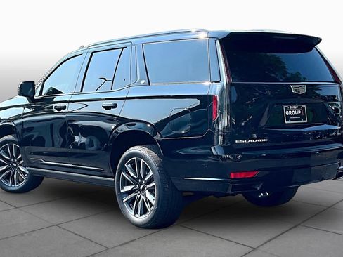 Used 2024 Cadillac Escalade Sport Platinum w/ LPO, ONYX Package AWD/4WD image 12