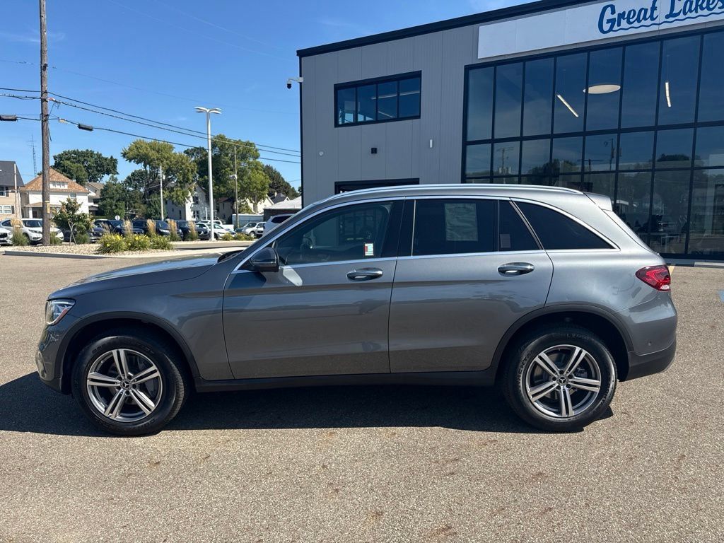 Used 2021 Mercedes-Benz GLC 300 4MATIC image 1