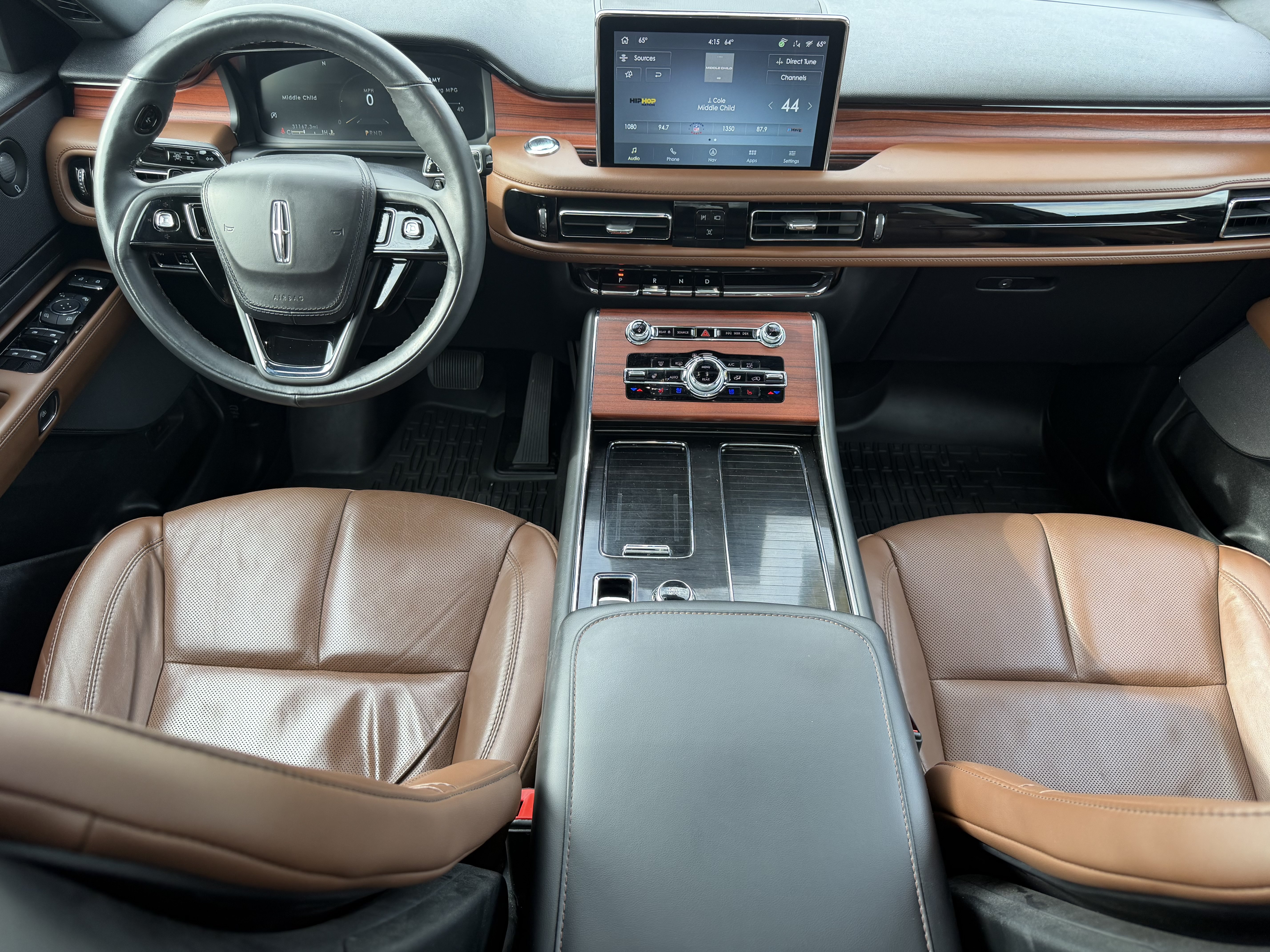 Used 2023 Lincoln Aviator Reserve w/ Equipment Group 201A AWD/4WD image 9