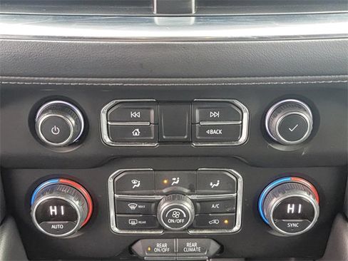 Used 2022 Chevrolet Tahoe LS image 23