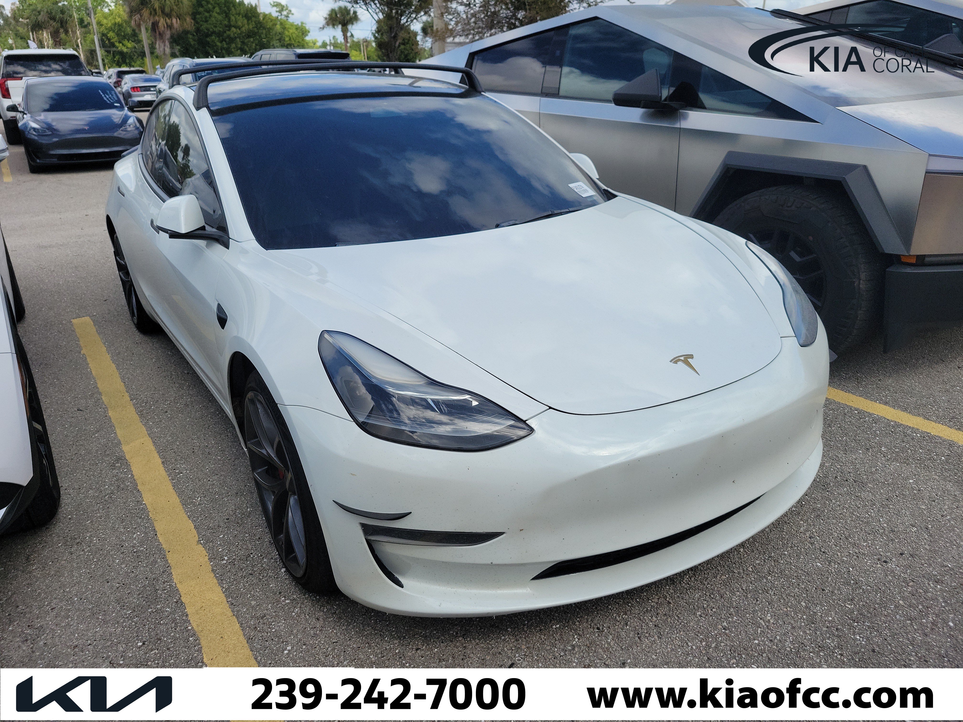 Used 2022 Tesla Model 3 Performance AWD/4WD image 1
