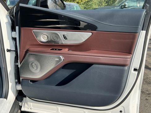 New 2026 Lincoln Nautilus Black Label w/ Jet Appearance Package image 6