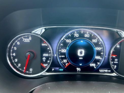 Used 2019 GMC Acadia Denali w/ Technology Package AWD/4WD image 15