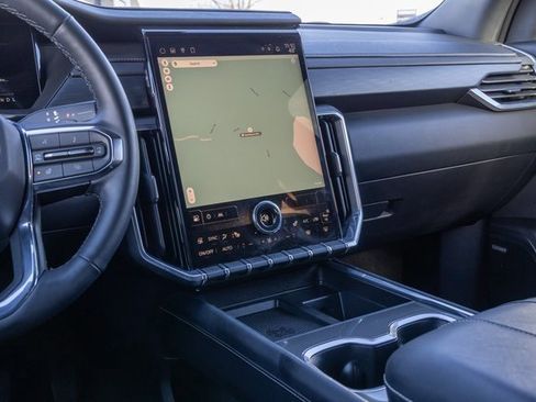 Used 2025 GMC Acadia Elevation image 20