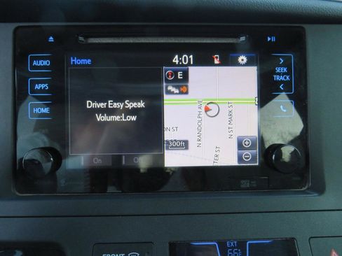 Used 2015 Toyota Sienna XLE w/ XLE Navigation Package image 15