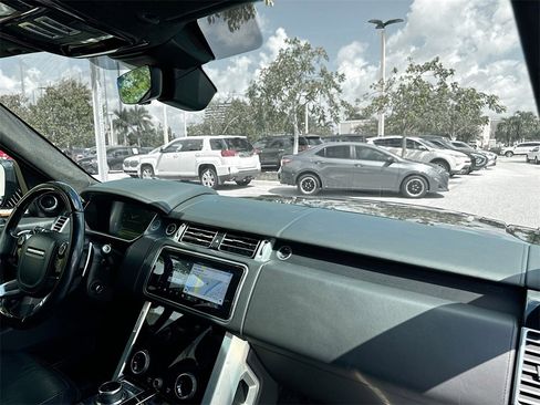 Used 2021 Land Rover Range Rover Long Wheelbase Autobiography image 32