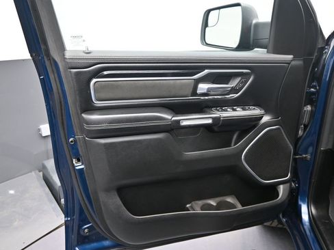 Used 2023 RAM 1500 Laramie AWD/4WD image 12