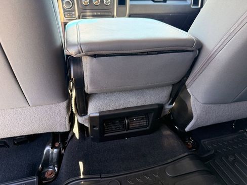 Used 2019 RAM 1500 Classic SLT AWD/4WD image 25