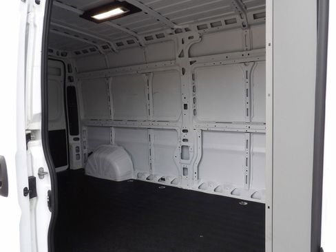 Used 2024 RAM ProMaster 2500 w/ Convenience Group FWD image 28