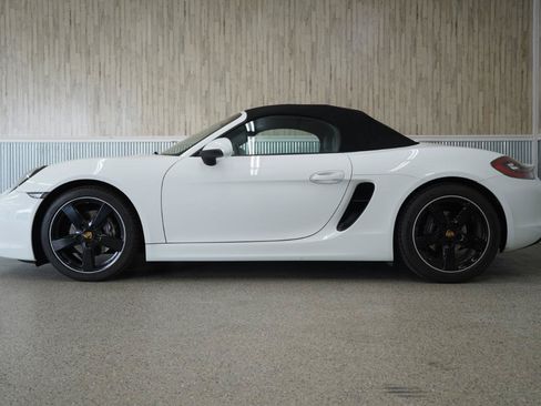 Used 2016 Porsche Boxster RWD image 5