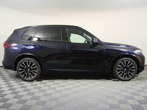 Used 2026 BMW X5 xDrive40i w/ M Sport Package image 2