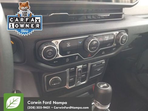 Used 2024 Jeep Wrangler Sport S image 17