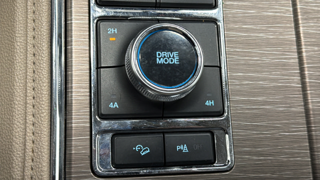 Used 2024 Ford Expedition Limited AWD/4WD image 35