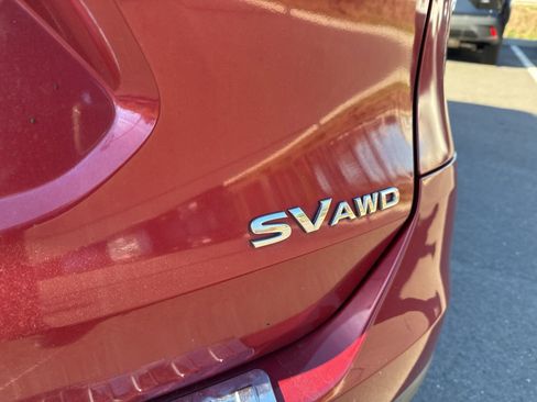 Used 2016 Nissan Rogue SV w/ SV Premium Package image 8