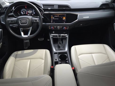 Used 2020 Audi Q3 2.0T Premium image 15