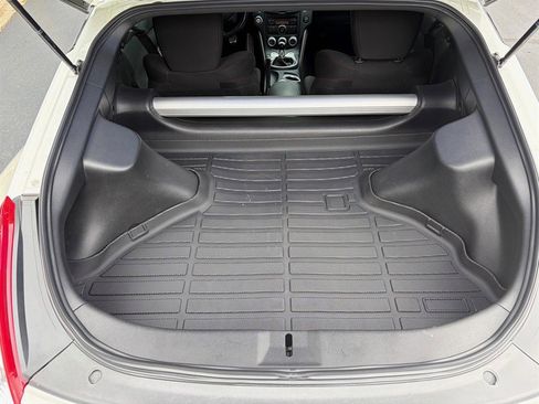 Used 2013 Nissan 370Z NISMO RWD image 39