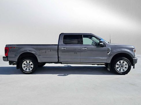 Used 2022 Ford F350 Platinum AWD/4WD image 2