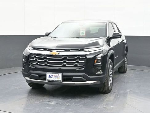 New 2026 Chevrolet Equinox LT w/ Convenience Package II AWD/4WD image 2