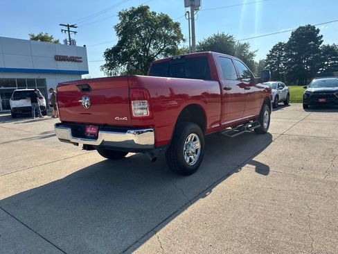 Used 2024 RAM 2500 Tradesman w/ Chrome Appearance Group AWD/4WD image 3
